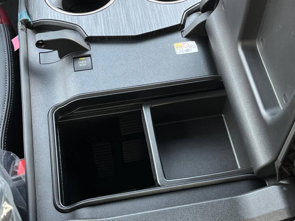 TOYOTA LC300 VXR TT 2025 WHITE with kit