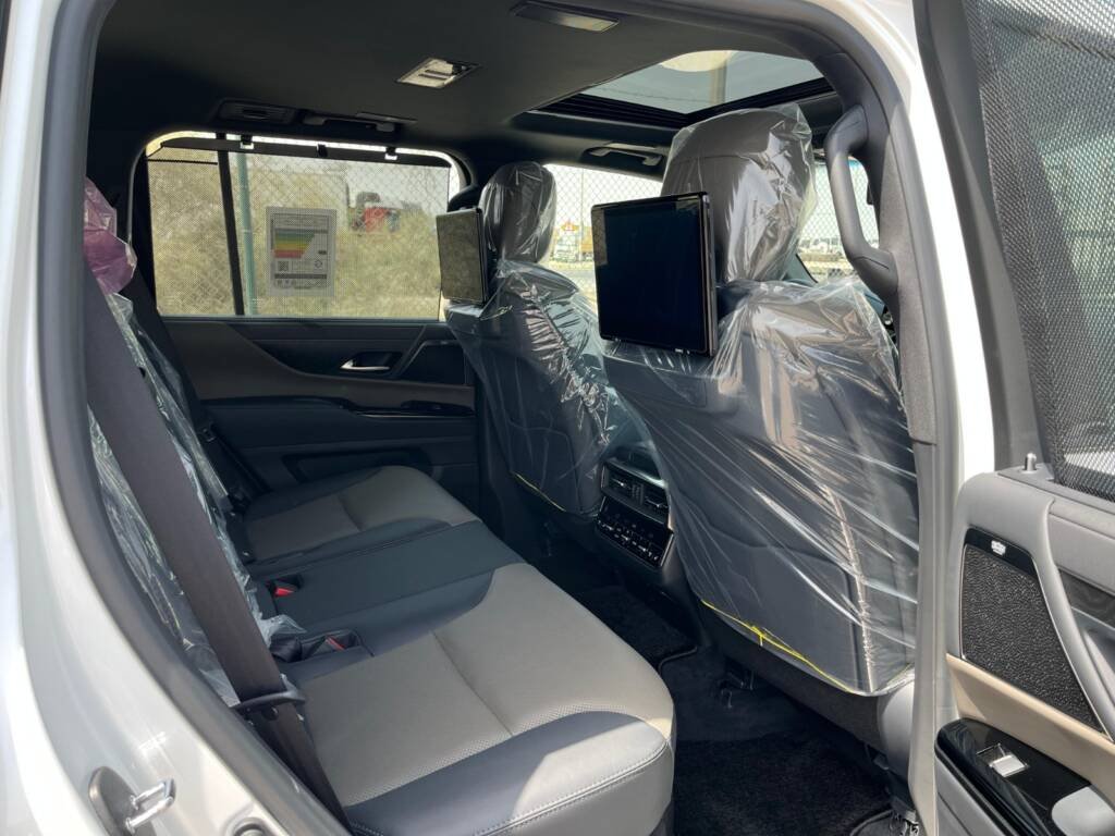 LEXUS LX600 OVERTRAIL 2025 WHITE