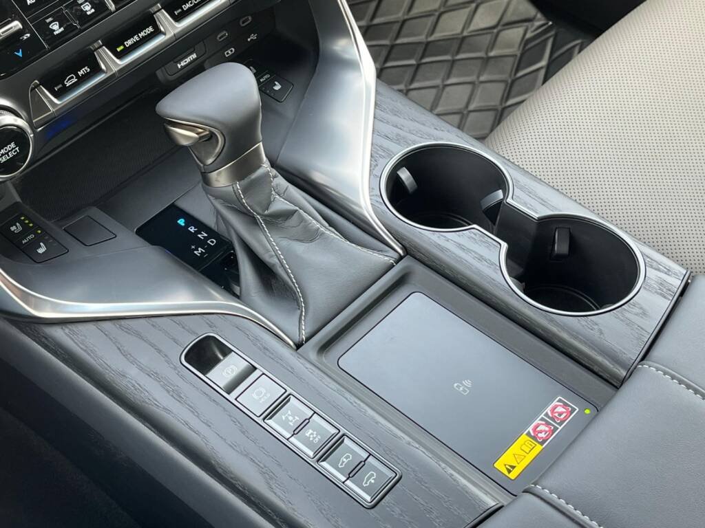 LEXUS LX600 OVERTRAIL 2025 WHITE