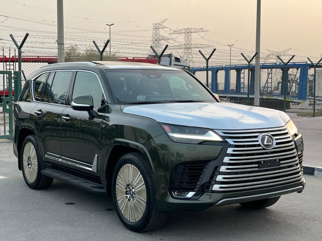LEXUS LX600 SIGNATURE GREEN IN RED 2025