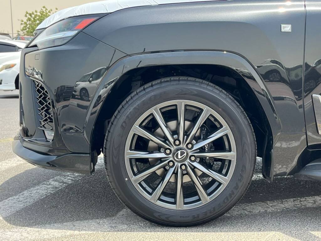 LEXUS LX600 F SPORTS 2025 BLACK