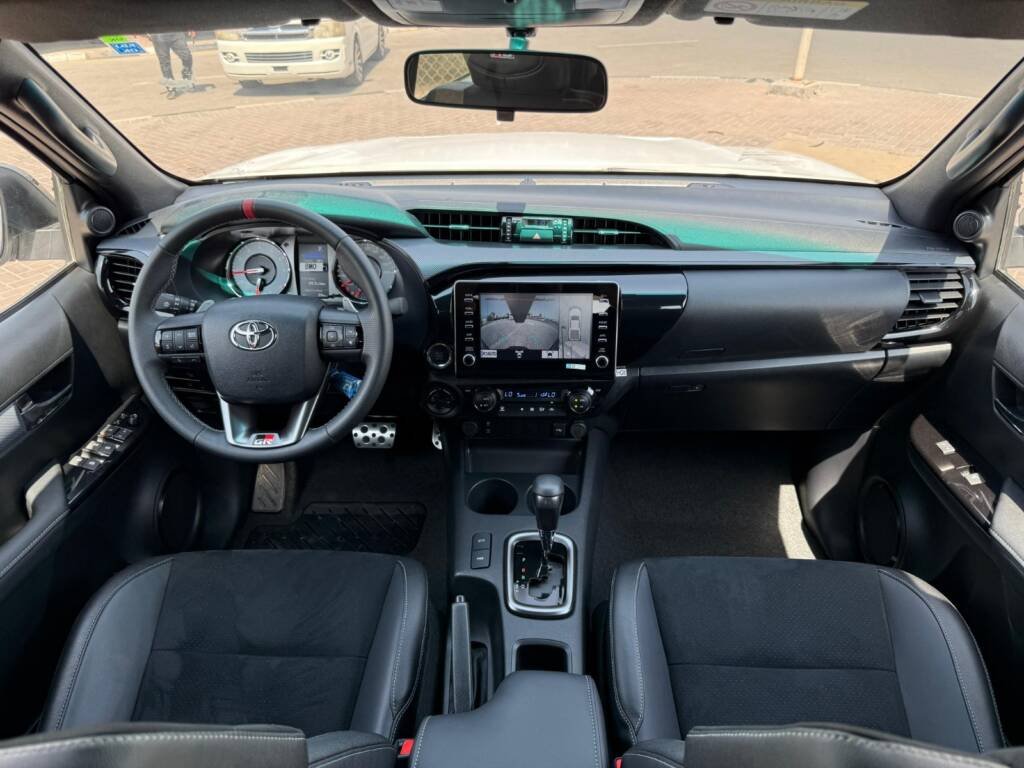 TOYOTA HILUX GR-S Rally Edition 4X4 4.0L AT