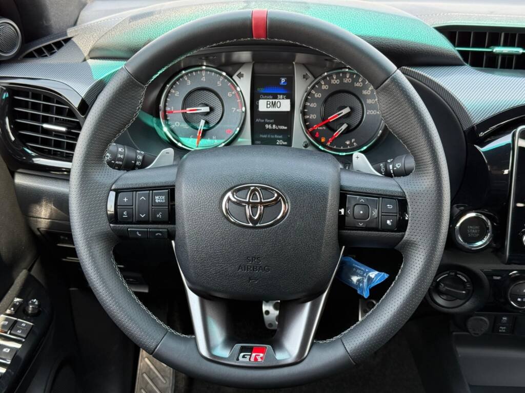 TOYOTA HILUX GR-S Rally Edition 4X4 4.0L AT