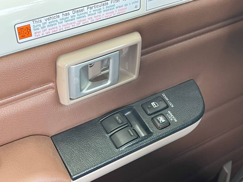 TOYOTA LC71 2.8L DSL A/T – FULL 2025 – WHITE