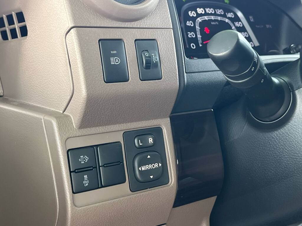 TOYOTA LC71 2.8L DSL A/T – FULL 2025 – WHITE