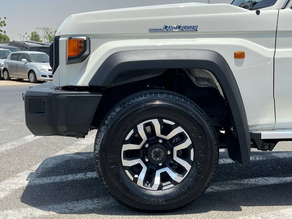 TOYOTA LC71 2.8L DSL A/T – FULL 2025 – WHITE