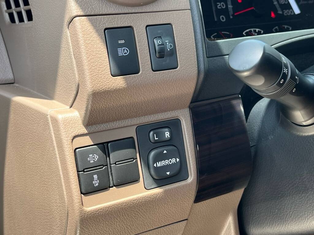 TOYOTA LC71 2.8L DSL A/T – FULL 2025 – GREY