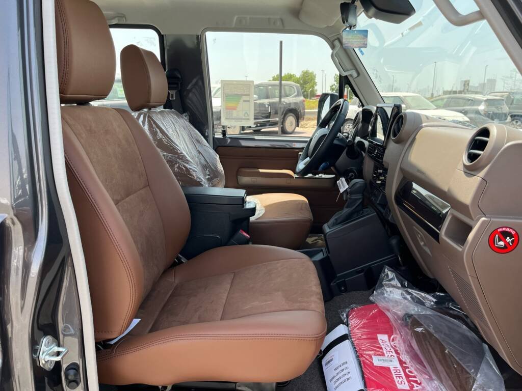 TOYOTA LC71 2.8L DSL A/T – FULL 2025 – GREY