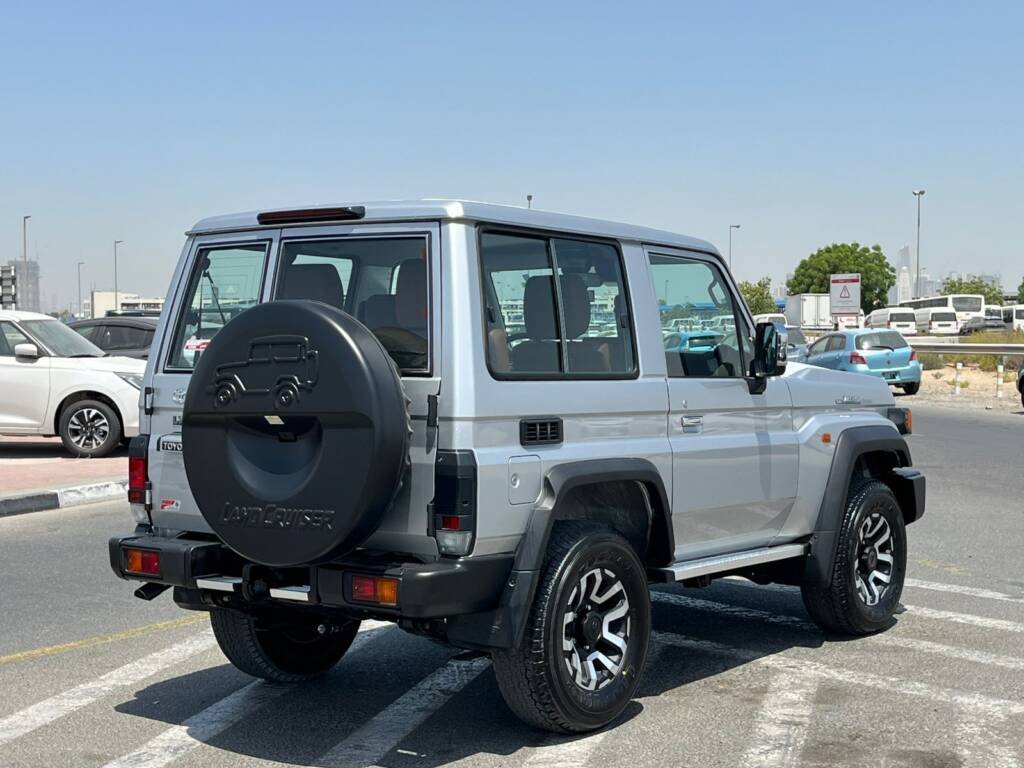 TOYOTA LC71 2.8L DSL A/T – FULL 2025 – SILVER