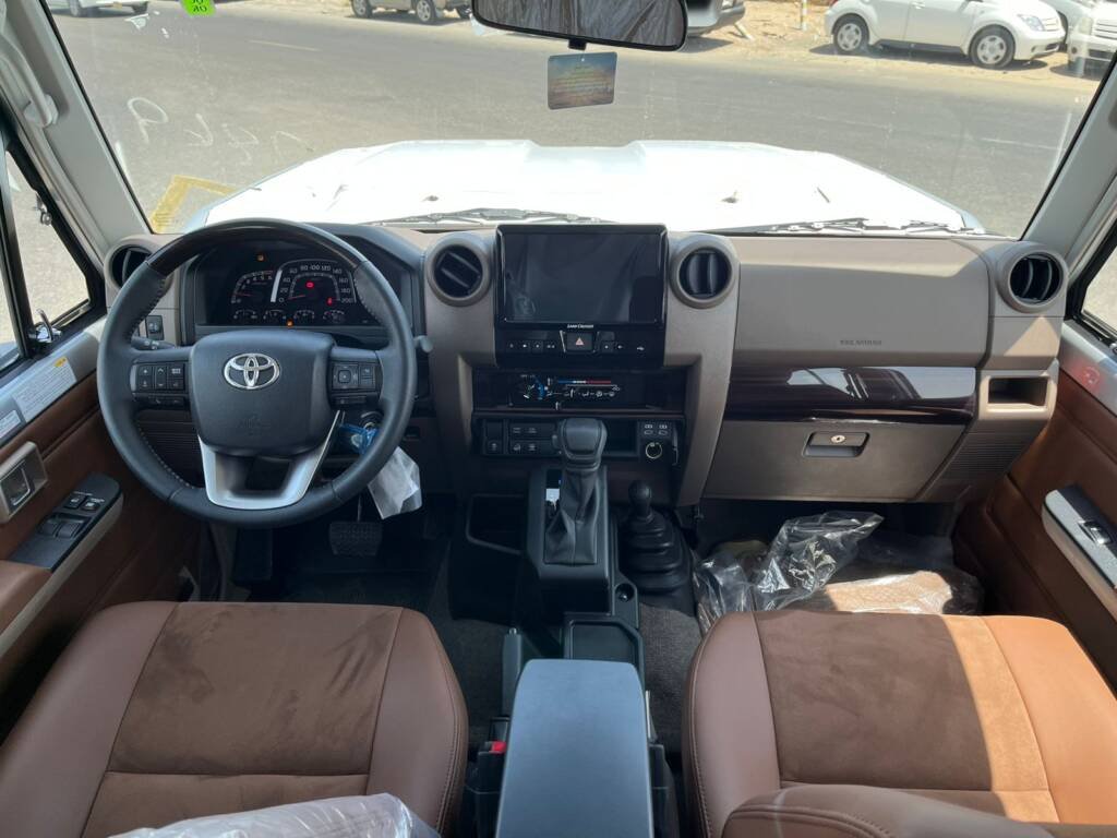 TOYOTA LC71 2.8L DSL A/T – FULL 2025 – SILVER