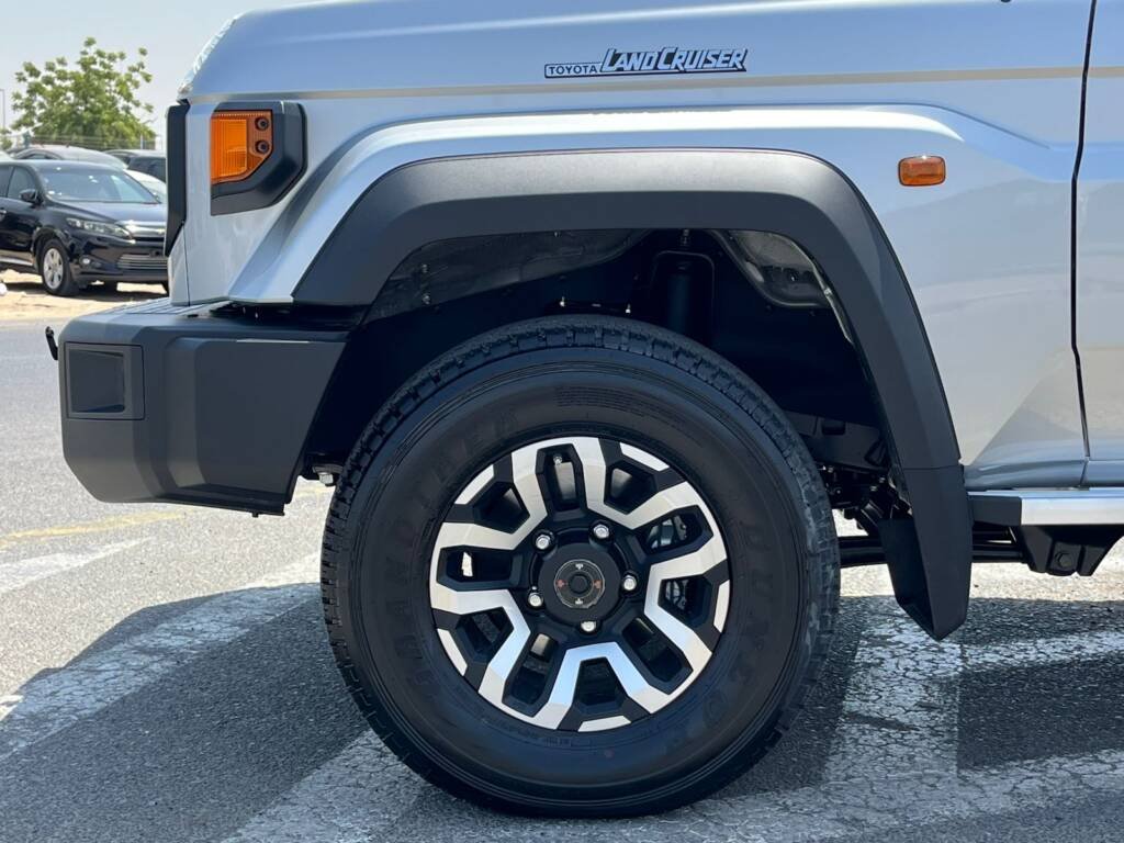TOYOTA LC71 2.8L DSL A/T – FULL 2025 – SILVER