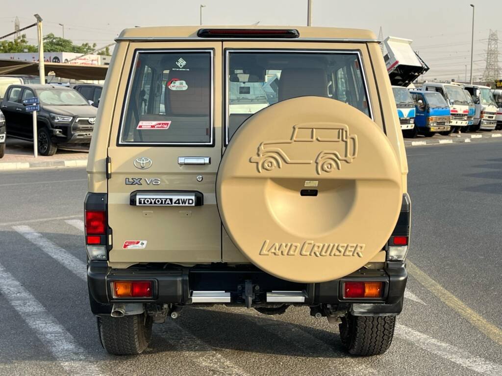 TOYOTA LC71 2.8L DSL A/T – FULL 2025 – BEIGE