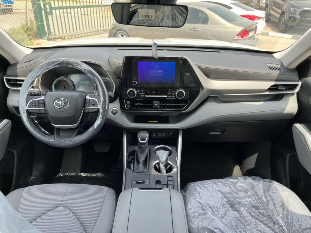 TOYOTA HIGHLANDER GLE HEV 2025 WHITE