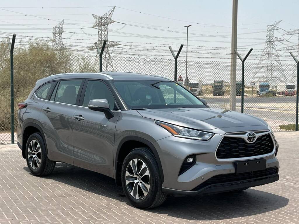 TOYOTA HIGHLANDER GLE HEV 2025 GRAY