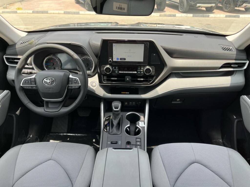 TOYOTA HIGHLANDER GLE HEV 2025 GRAY