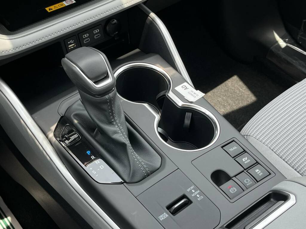 TOYOTA HIGHLANDER GLE HEV 2025 GRAY