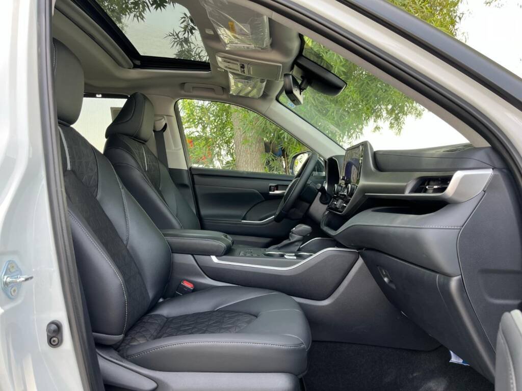 TOYOTA HIGHLANDER GLE BLACK EDITION