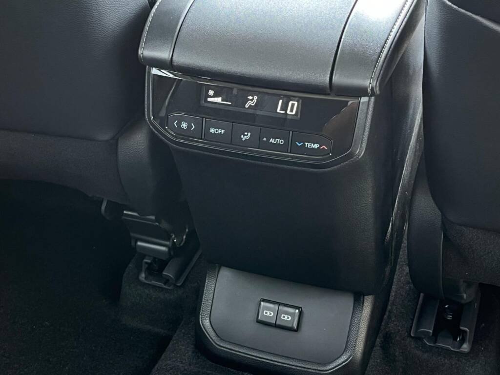 TOYOTA HIGHLANDER GLE BLACK EDITION