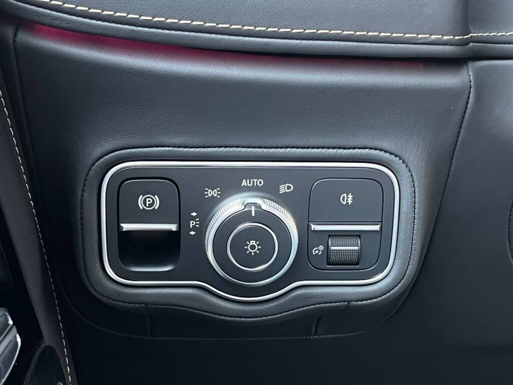 MERCEDES BENZ G63 AMG 4.0L BI-TURBO V8 GREEN 2025