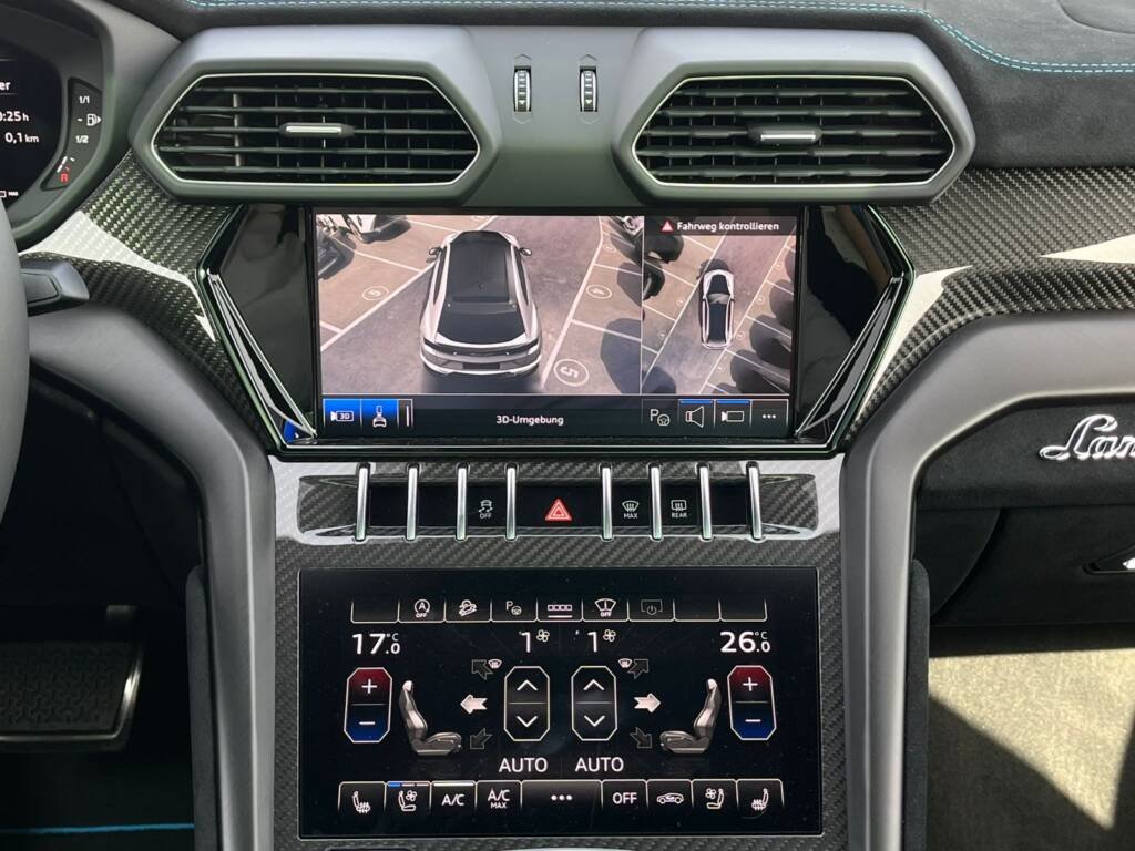 LAMBORGHINI URUS PERFOMANTE 2024 BABY BLUE