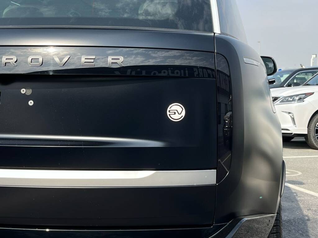 RANGE ROVER SV MATTE BLACK 2024