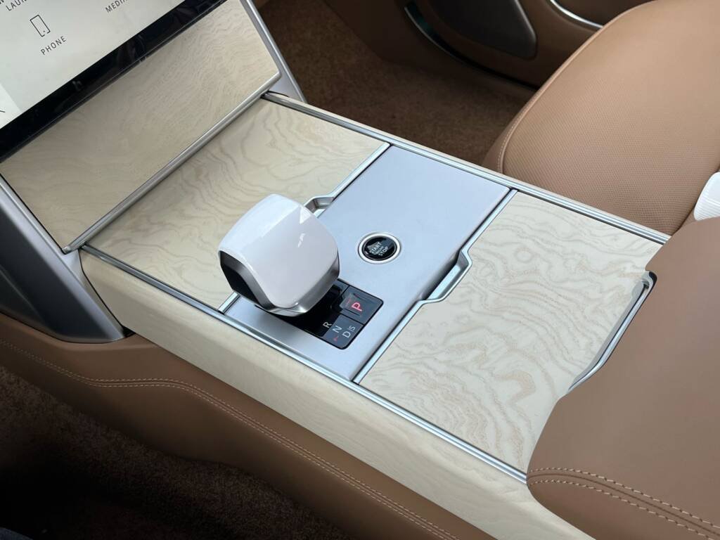 RANGE ROVER SV MATTE BLACK 2024