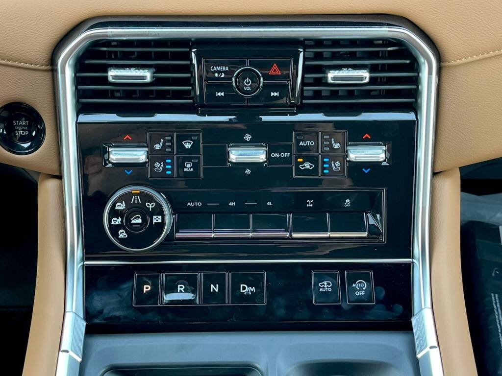 NISSAN PATROL PLATINUM V6 TWIN TURBO 2025 BLACK-IN TAN