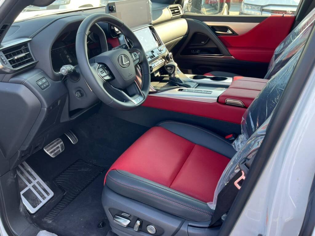 LEXUS LX600 F-SPORT 2025 WHITE Sport Kit
