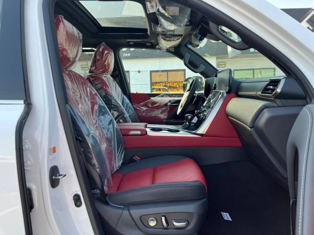 LEXUS LX600 F-SPORT 2025 WHITE Sport Kit