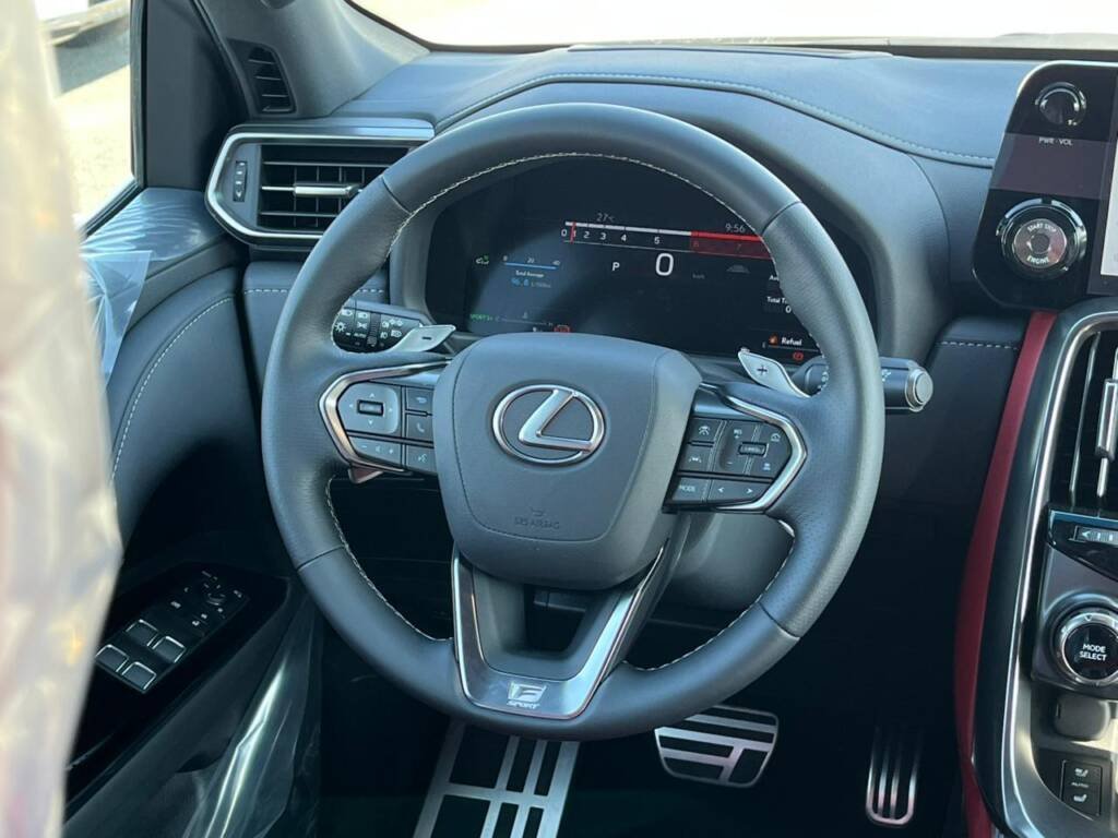 LEXUS LX600 F-SPORT 2025 WHITE Sport Kit