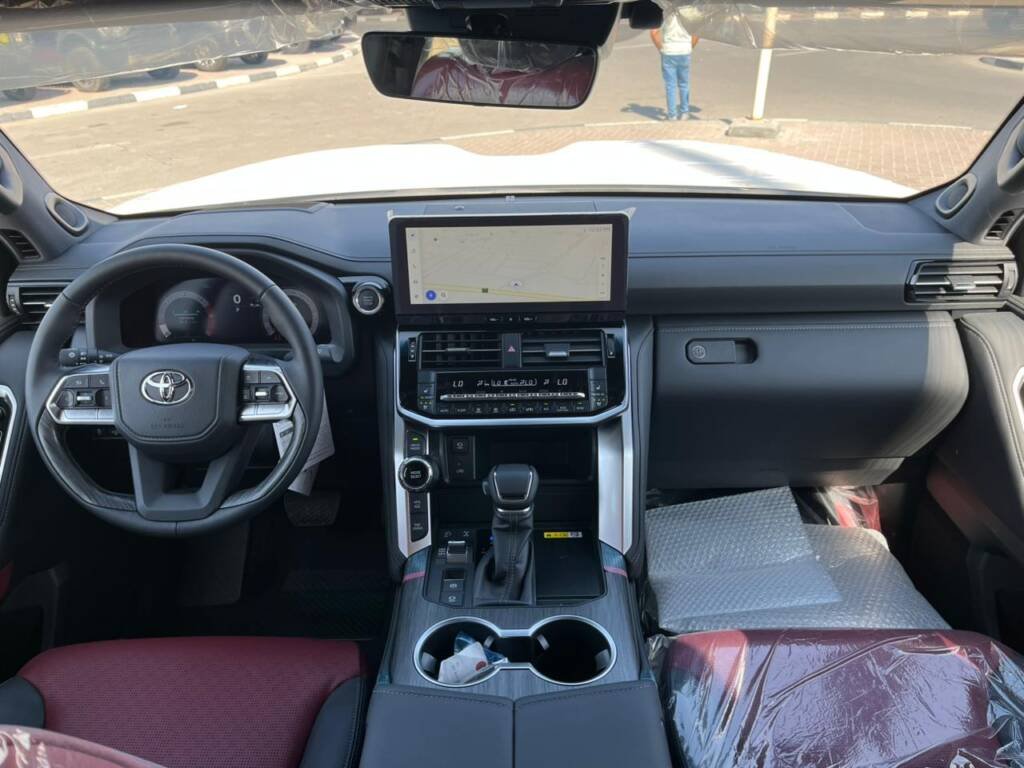 MODEL TOYOTA LAND CRUISER VXR V6 3.3L DSL 2025