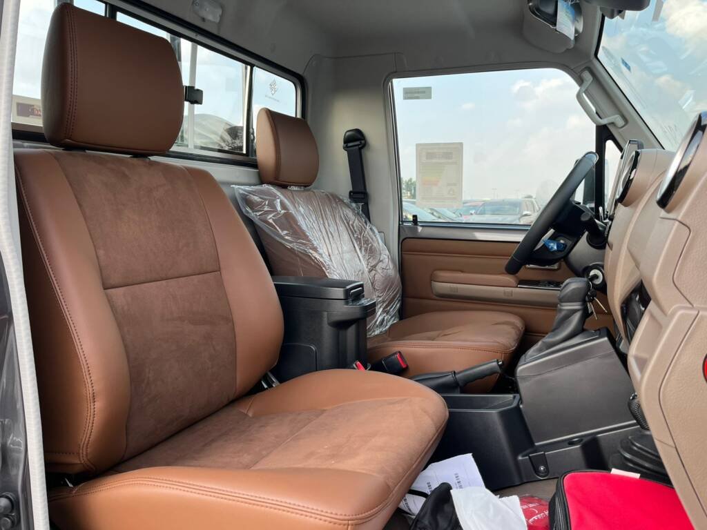 Toyota LC 79 S/C 4.0L A/T Full 2025