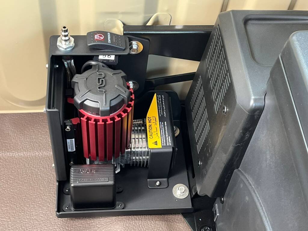 Toyota LC 79 S/C 4.0L A/T Full 2025