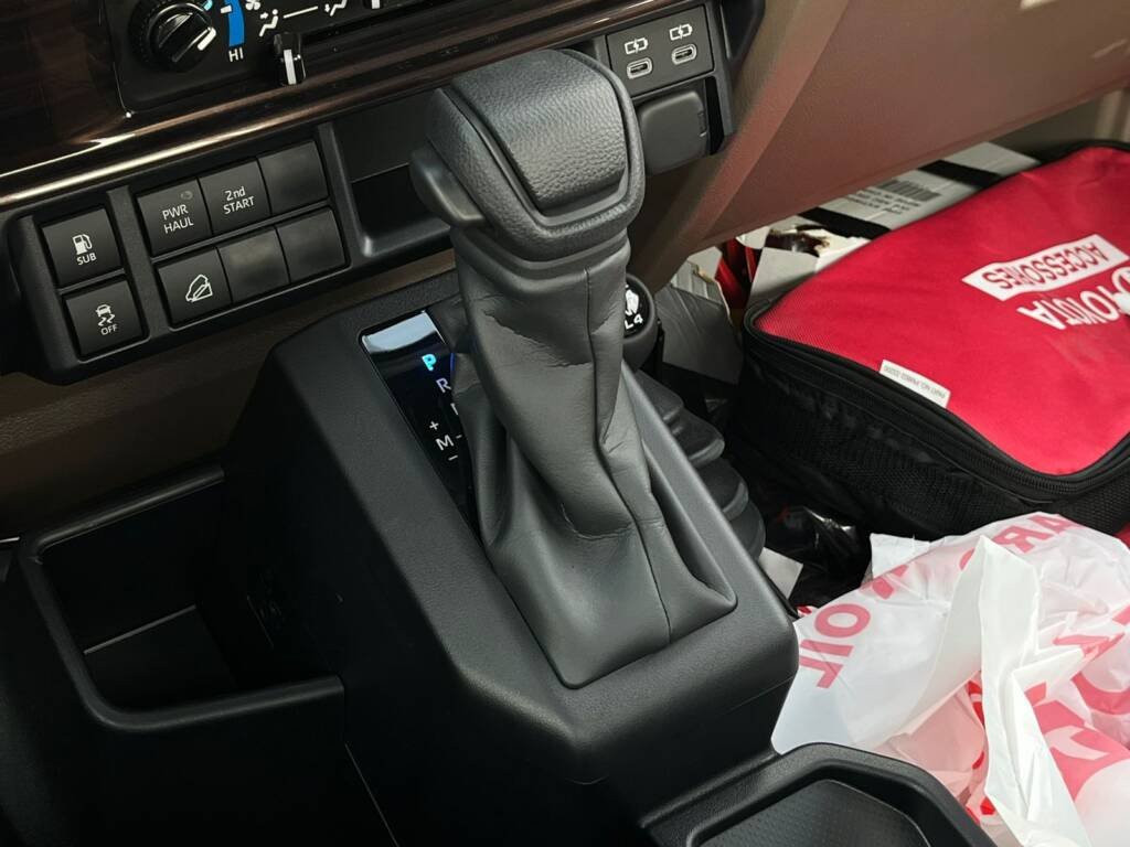 Toyota LC 79 S/C 4.0L A/T Full 2025