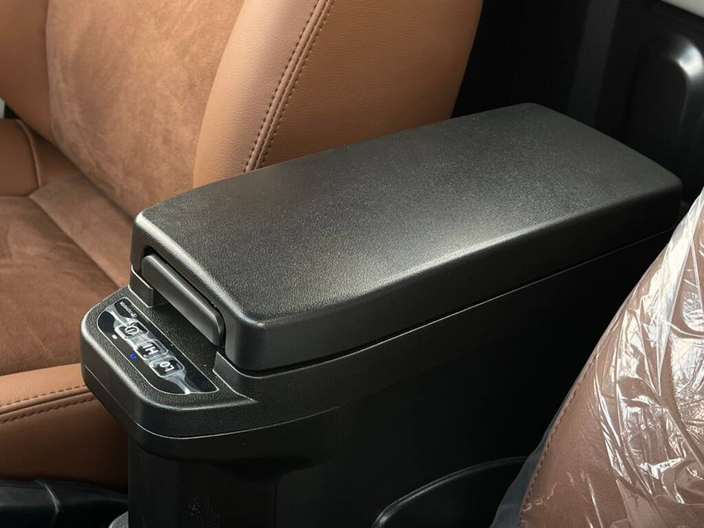 Toyota LC 79 S/C 4.0L A/T Full 2025